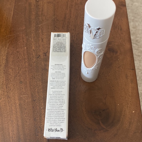 NIB KVD True portrait foundation - Picture 4 of 6